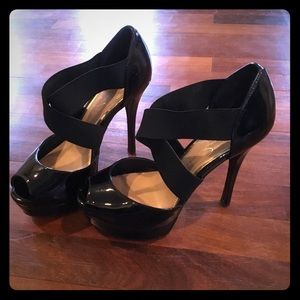 Jessica Simpson black heels